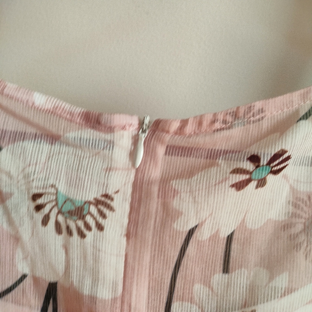 Elegant Floral Dress - Picture 9 of 14